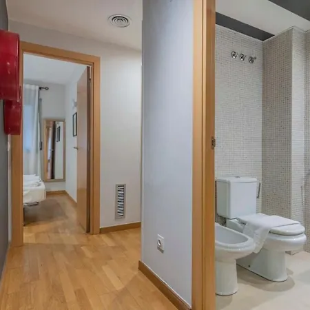 Appartement 2 Bedroom With Balcony In Eixample 3-2 Barcelone