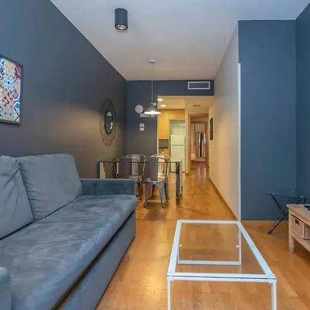 2 Bedroom With Balcony In Eixample 3-2 * Barcelone