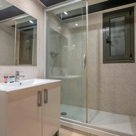 Appartement 2 Bedroom With Balcony In Eixample 3-2