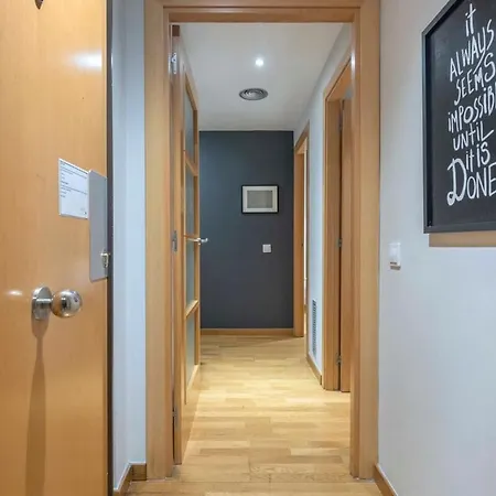 Lägenhet 2 Bedroom With Balcony In Eixample 3-2 Barcelona