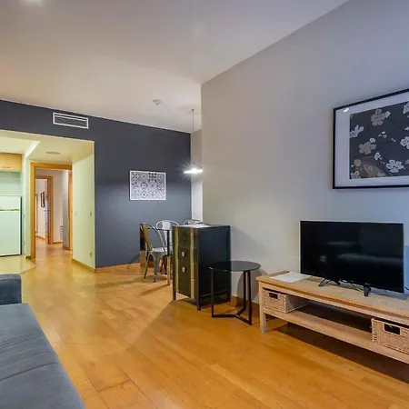 Lägenhet 2 Bedroom With Balcony In Eixample 3-2