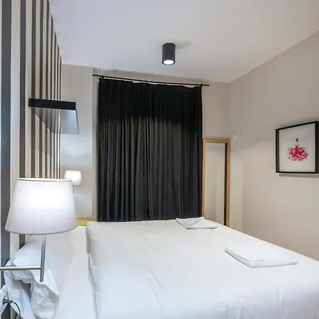 Lägenhet 2 Bedroom With Balcony In Eixample 3-2 *