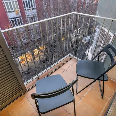 2 Bedroom With Balcony In Eixample 3-2 Lägenhet Barcelona