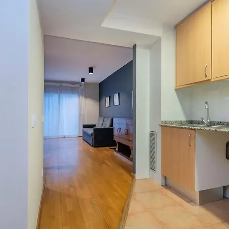 2 Bedroom With Balcony In Eixample 3-2 Lägenhet