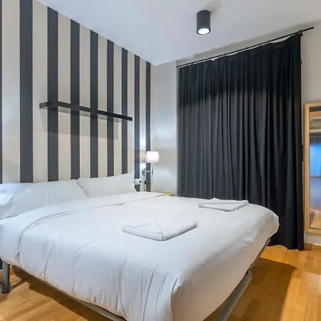 2 Bedroom With Balcony In Eixample 3-2 Lägenhet