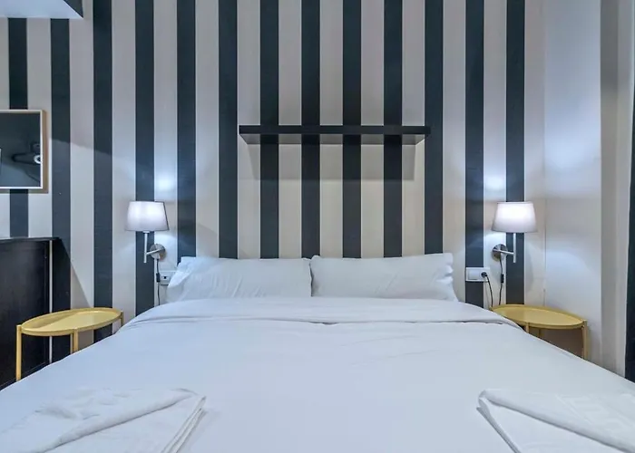 The Collection - 2 Bedroom With Balcony In Eixample 3-2