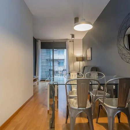 2 Bedroom With Balcony In Eixample 3-2 Apartamento *