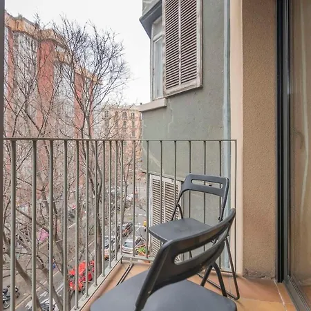 2 Bedroom With Balcony In Eixample 3-2 *